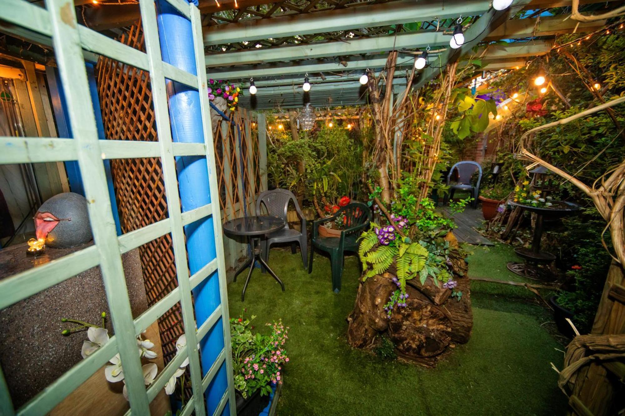 Ferienwohnung The Secret Garden Newark upon Trent Exterior foto