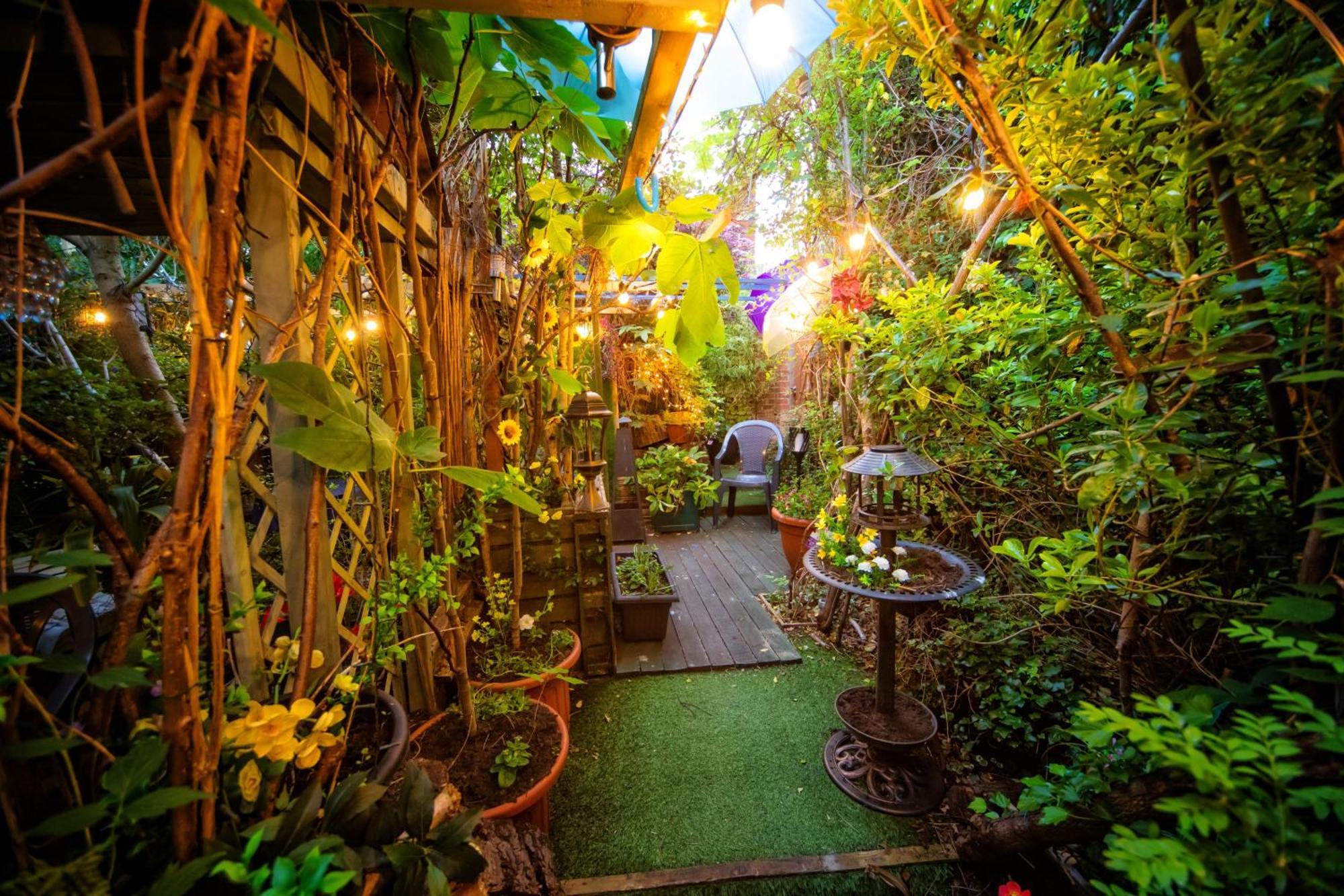 Ferienwohnung The Secret Garden Newark upon Trent Exterior foto